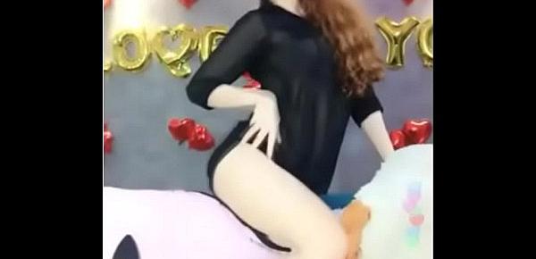  Uplive cô giáo Thảo sexy dance